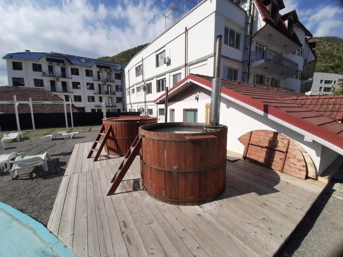 Hotel Artemis Băile Herculane Zewnętrze zdjęcie