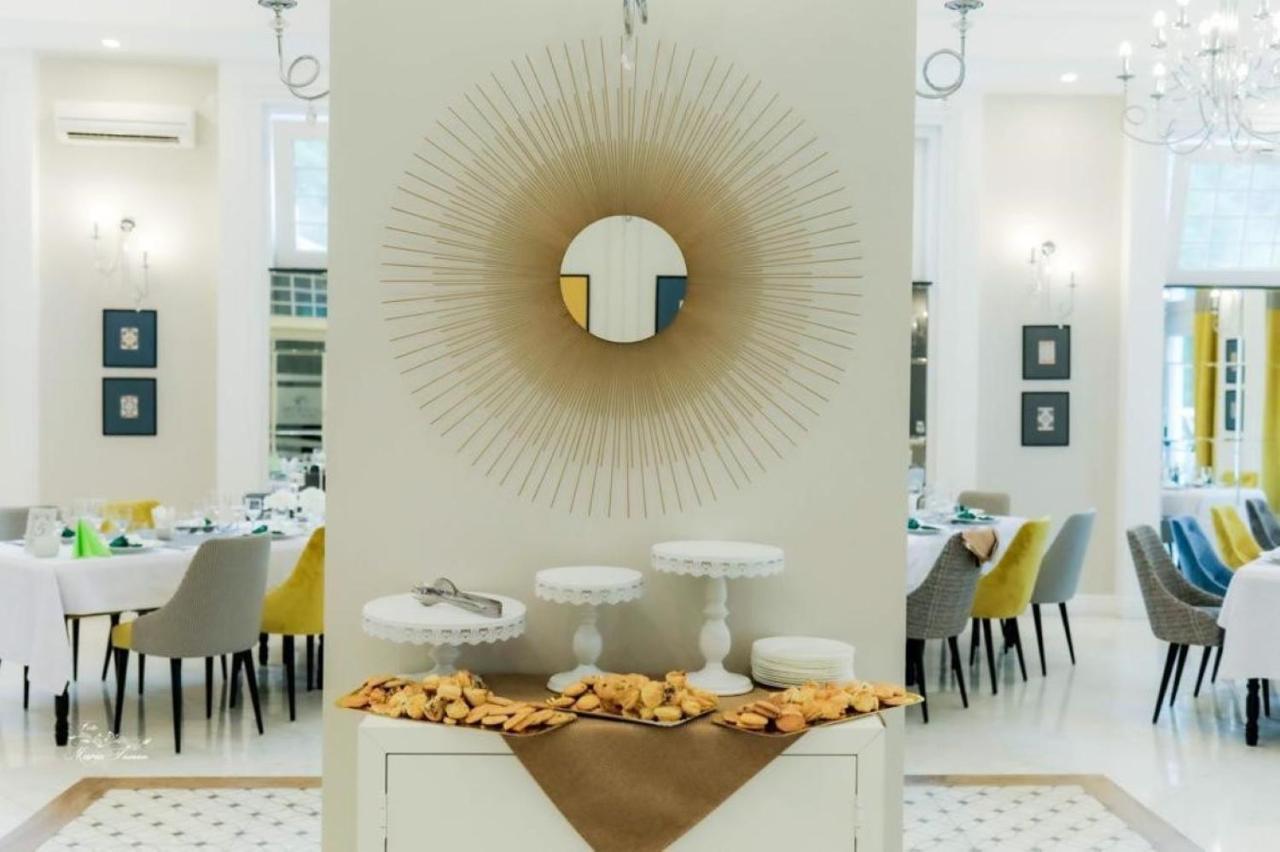 Hotel Artemis Băile Herculane Zewnętrze zdjęcie