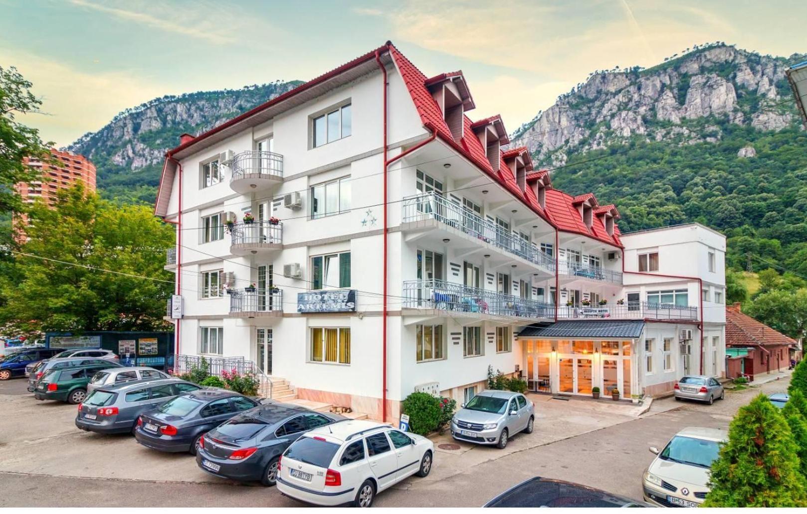 Hotel Artemis Băile Herculane Zewnętrze zdjęcie