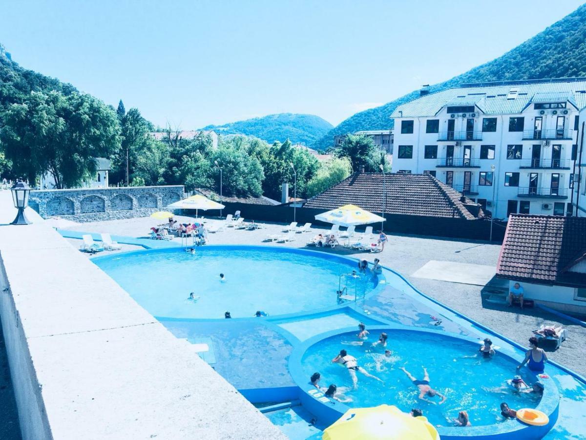 Hotel Artemis Băile Herculane Zewnętrze zdjęcie